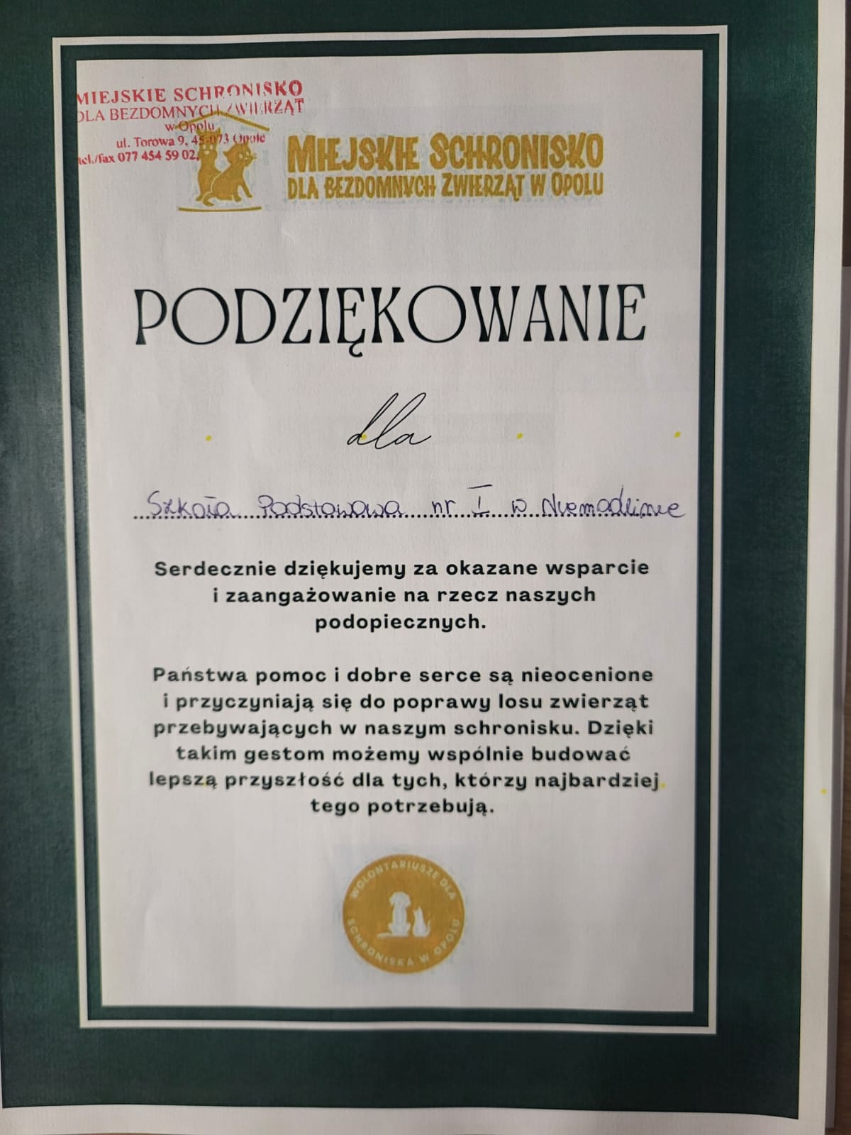 Pełna miska dla schroniska