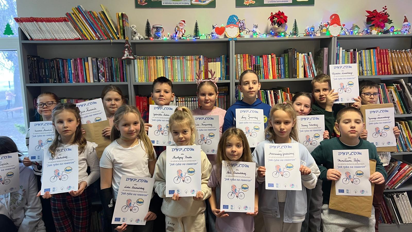 ''Jak ryba w wodzie''- konkurs plastyczny