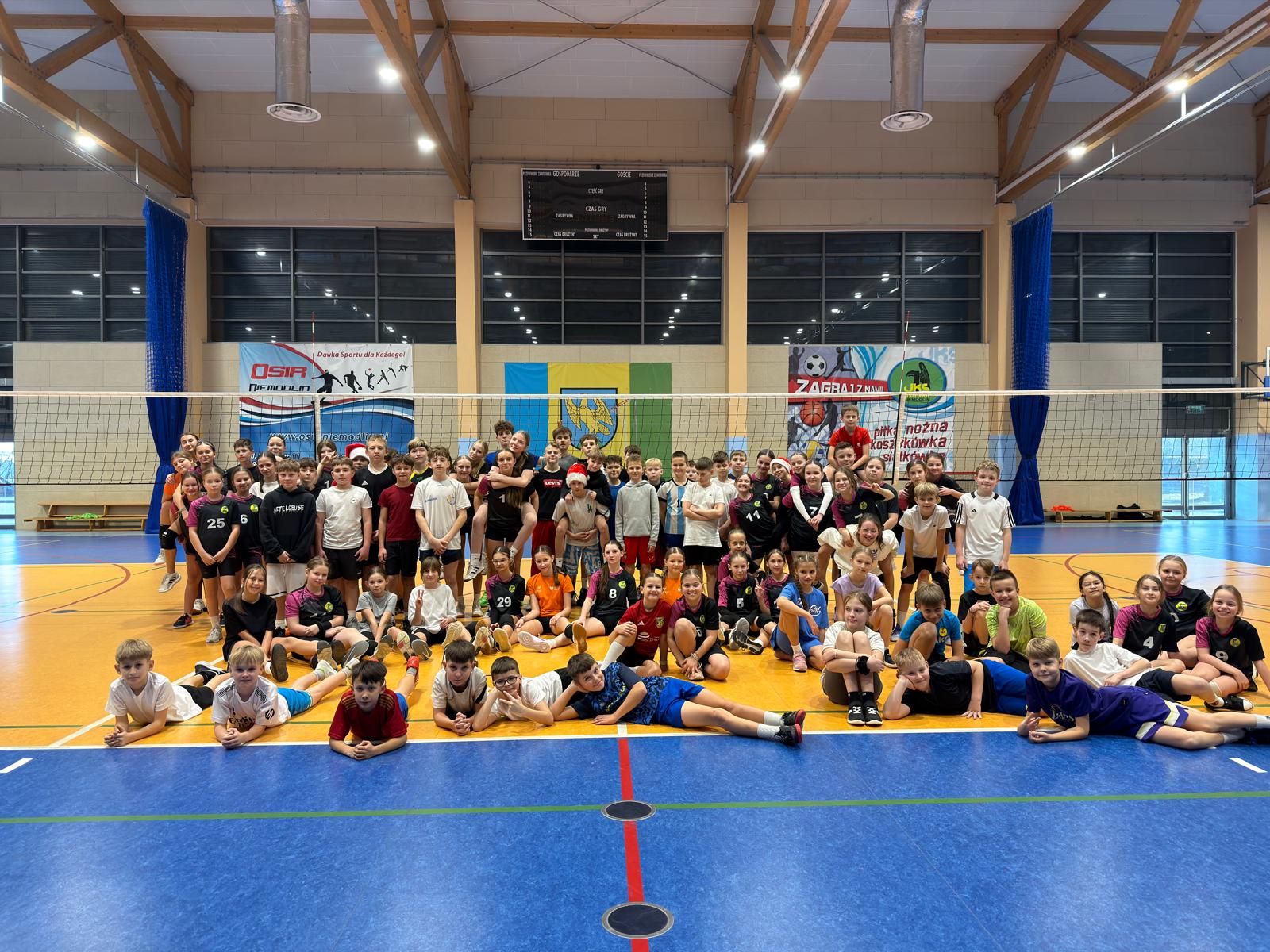 Świąteczny Turniej Czwórek