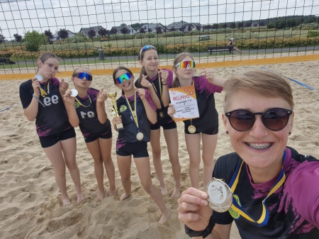 Wicemistrzynie województwa w piłce plażowej!