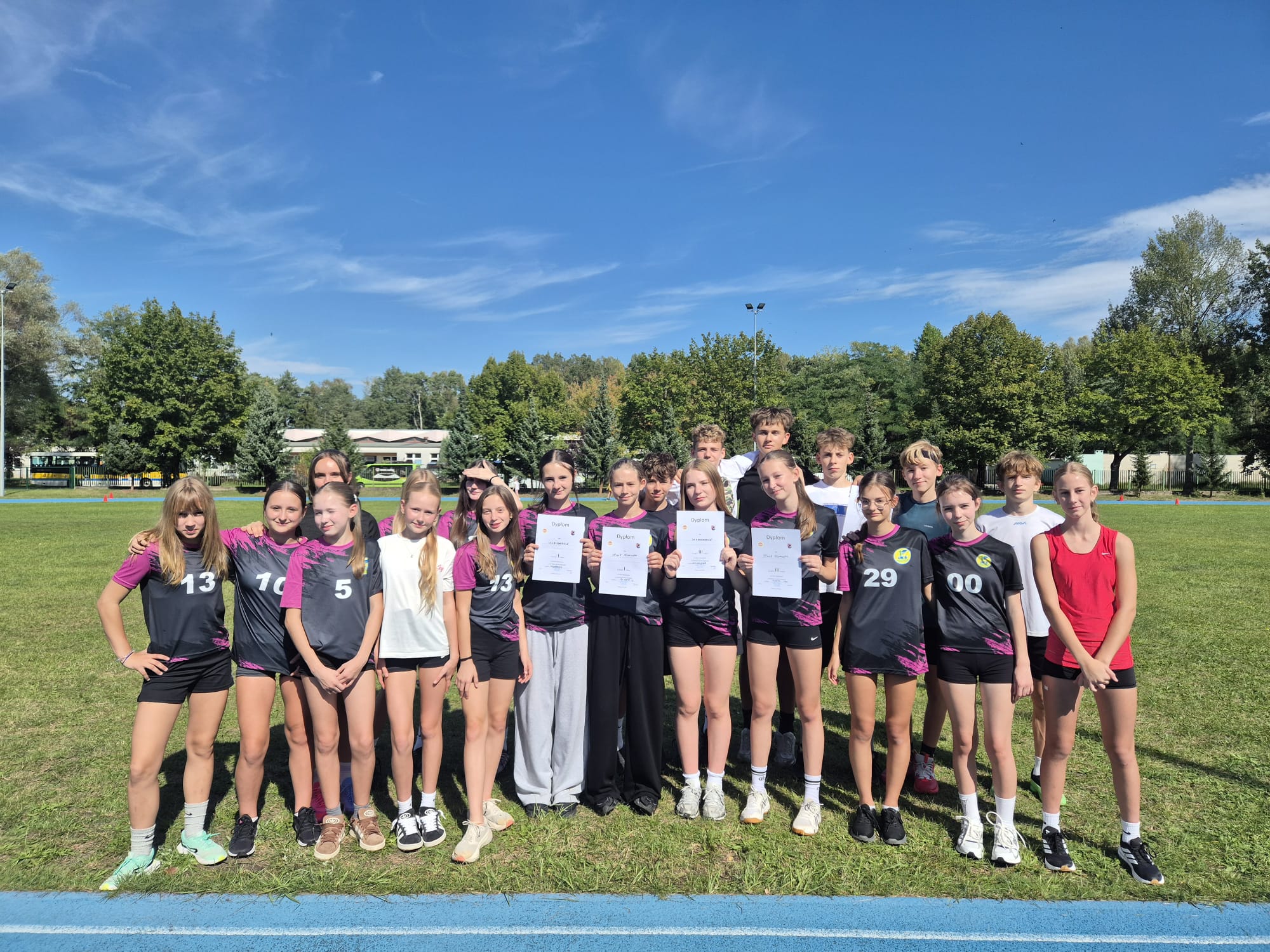 Festiwal sztafet w Ozimku – sportowe emocje i świetne wyniki